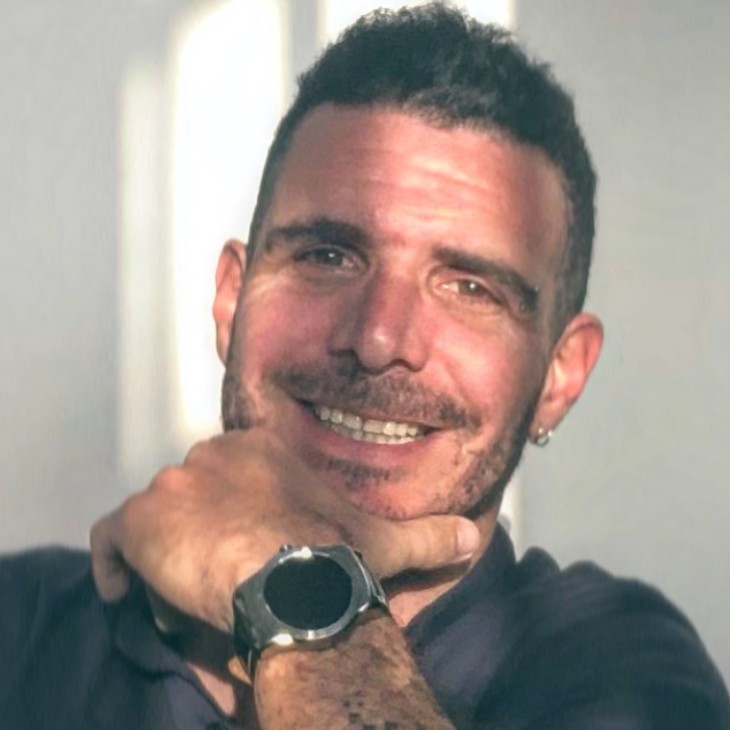 Gal Corfas Advisor and Executive for B2B Marketing and Sales